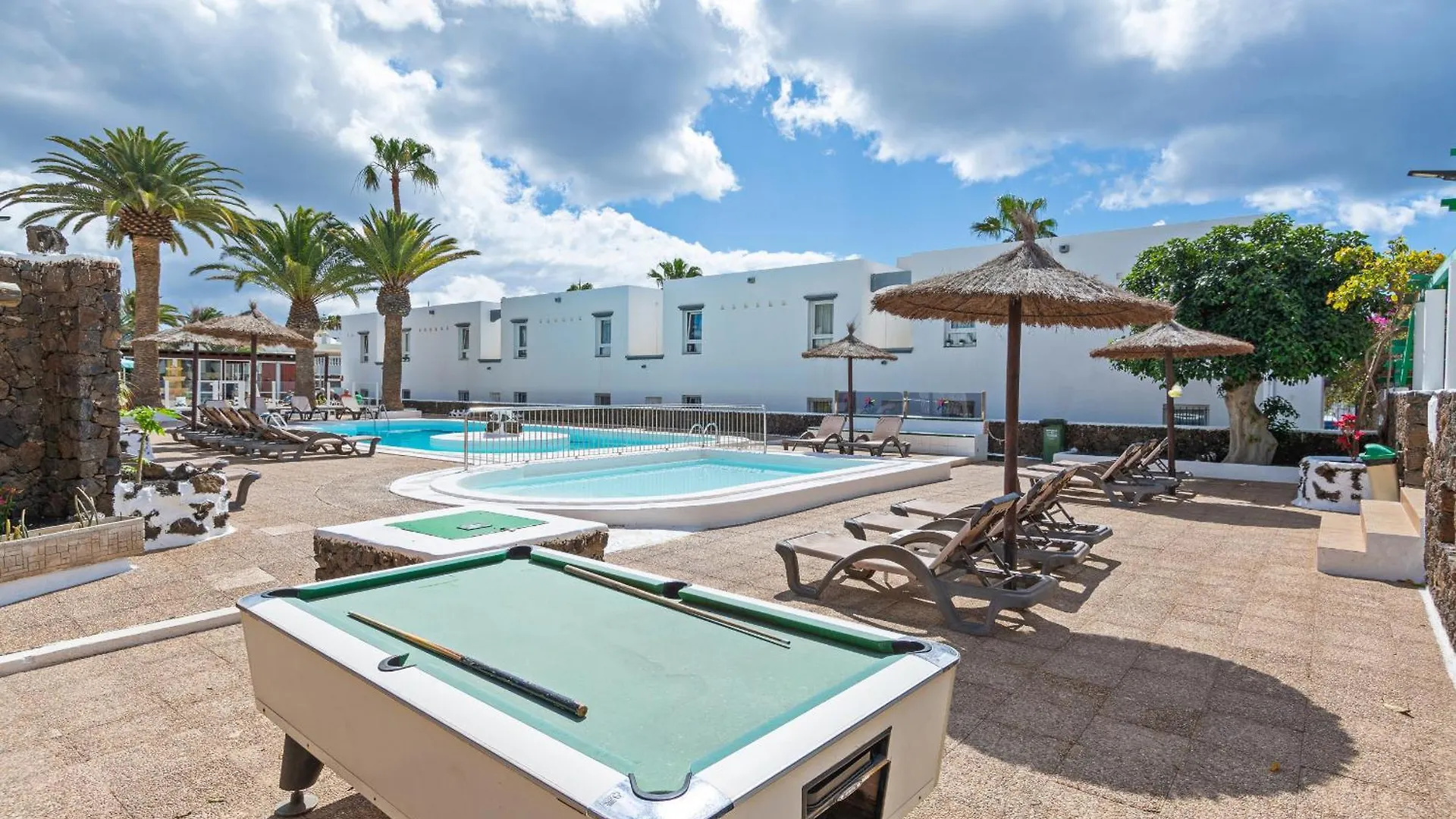 Guasimeta Duplex - Pool & Balcony Apartment Puerto del Carmen  Spain