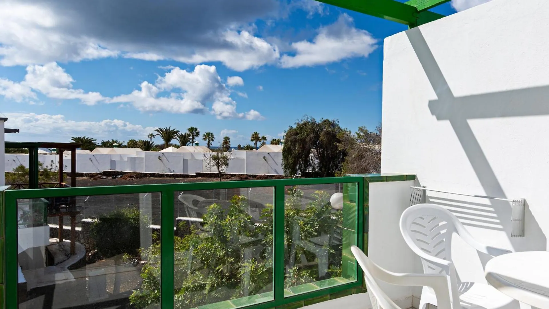 Guasimeta Duplex - Pool & Balcony Apartment Puerto del Carmen